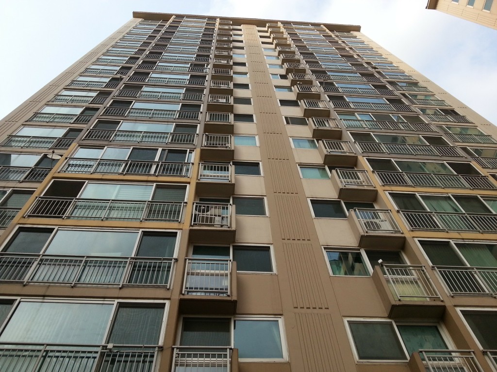 apartments-140422_1920